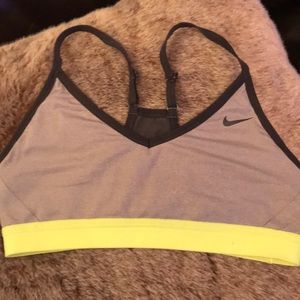 Nike M sports bra